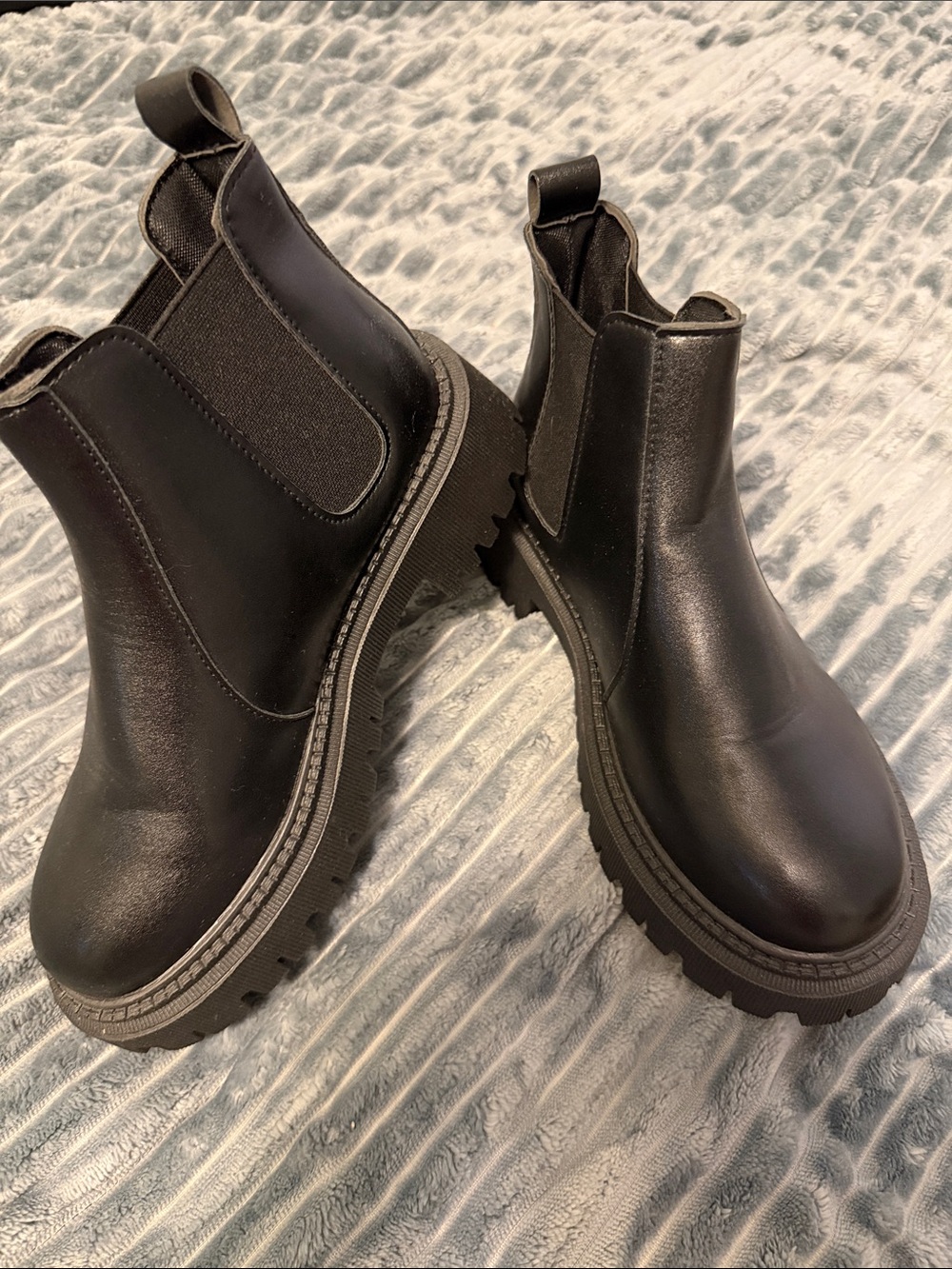 Black Chunky Chelsea Boots